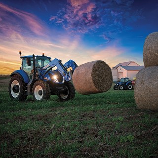 New Holland Tractor Bale Transport