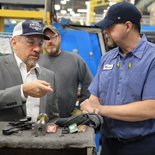 Congressman Smucker visits New Holland, Pennsylvania plant
