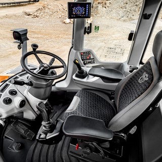 The cabin of the CASE G-Series wheel loaders sets new standards in comfort and safety