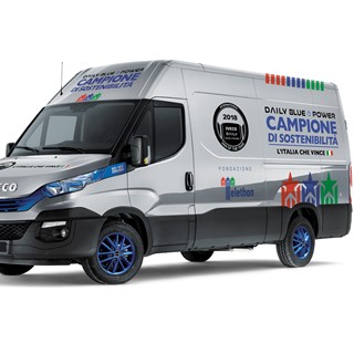IVECO's new Daily Blue Power Hi-Matic Natural Power in a special Telethon and “l’Italia che vince” livery