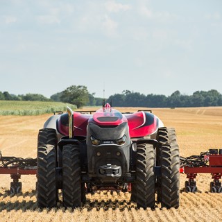 Case IH Autonomous Tractor Concept working in the field