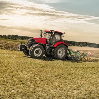 Case IH Maxxum 145 Multicontroller the world’s most fuel-efficient four-cylinder tractor for field work