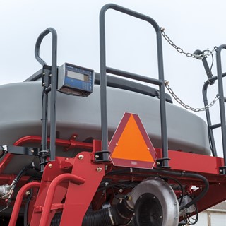 New on the Case IH Precision Disk 500T single disk air drill for 2018, producers can add tank-mounted weigh scales.