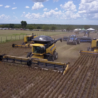 New Holland helps mark the start of Brazil’s soybean harvest