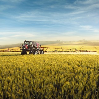 The Case IH Patriot 250 Extreme Sprayer has best-in-class crop adaptability for high yields