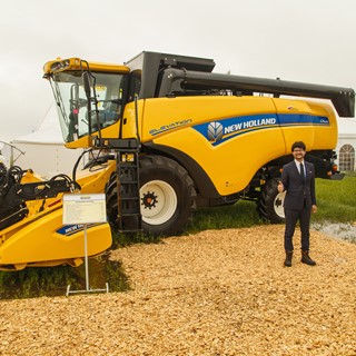 New Holland CX6090 Elevation combine harvester