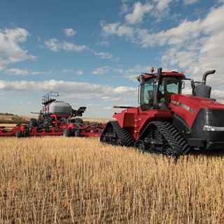 The Case IH Precision Disk 500DS air drill offers a one-pass solution