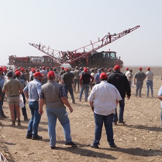 Case IH demonstrates new 2000 Series Early Riser® 2000 Series Early Riser® planter
