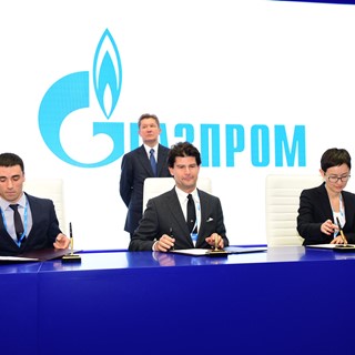 Agreement to develop LNG for commercial transport in Russia signed by IVECO, Gazprom and Automobile Company - Mostrans