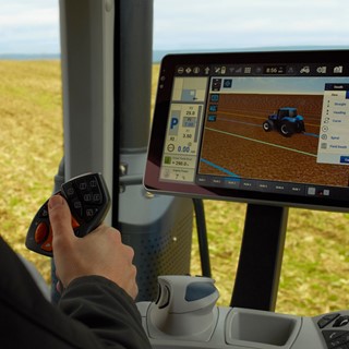 GENESIS T8 with integrated PLM touch screen display