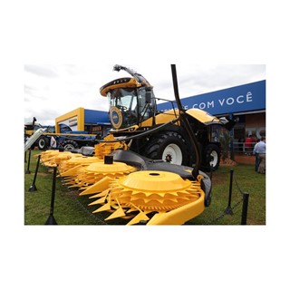 Maior forrageira no Brasil é destaque da New Holland na Agrishow