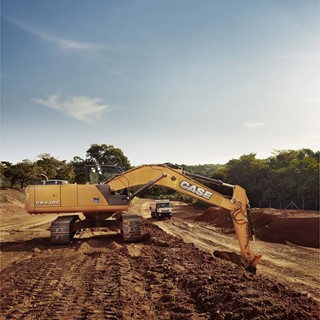 Escavadeira CASE CX220C