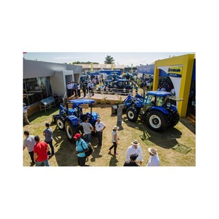 Produtor rural encontra no estande da marca as máquinas mais completas do mercado