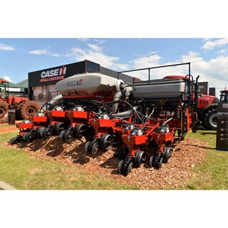 Plantadeira Easy Riser 3200 é um dos destaques da Case IH na Expodireto