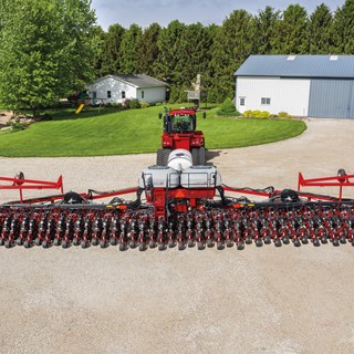 Case IH introduces two new 60-foot configurations for the 2160 Early Riser® large front-fold planter.