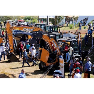 Tecnologias ampliam uso das máquinas de construção na agricultura