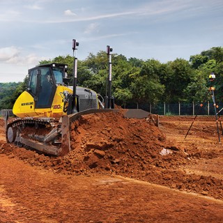 New Holland Construction puebla el norte boliviano con sus tractores oruga