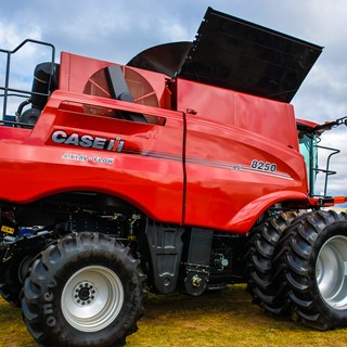 Case IH Axial-Flow 250 at Nampo Cape  2019