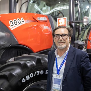 凯斯在2019中国国际农业机械展览会上展示了即将发售的全新拖拉机机型
