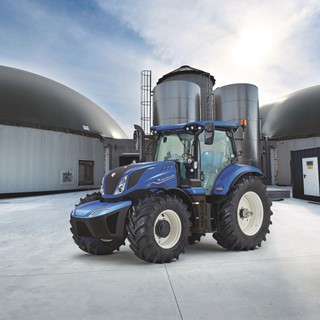 New Holland T6 Methane Power Tractor Sustainable Tractor of the Year 2020
