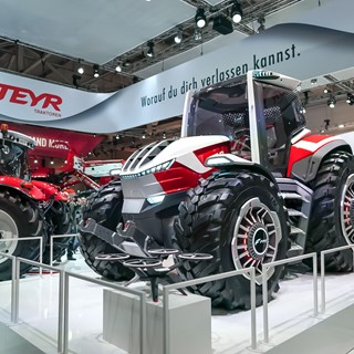 STEYR showcases future farming technology with its STEYR Konzept - a hybrid  powered concept tractor