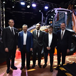 Stefano Pampalone (second from right) President Construction and GM AMEA at CNH Industrial with TürkTraktör and Koç reps