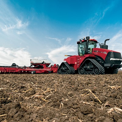 The new Case IH AFS Connect™ Steiger® series tractor combines proven power with a redesigned cab and advanced technology
