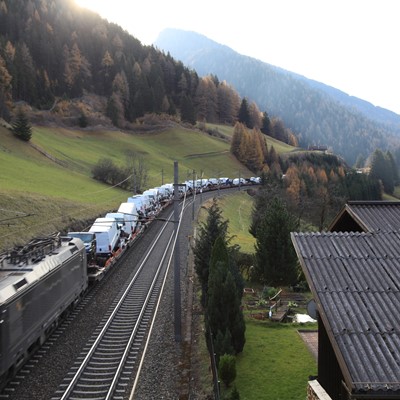 Specially adapted train from Italy to Germany