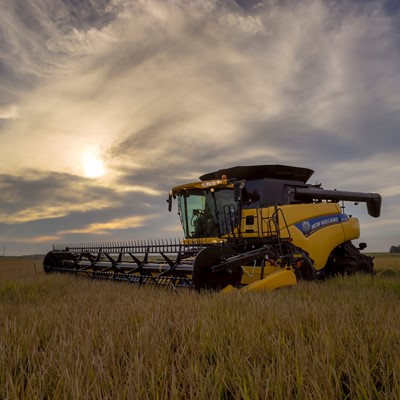 New Holland leva à Abertura Oficial da Colheita do Arroz a maior colheitadeira do país