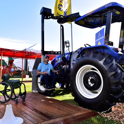 New Holland apresenta no Show Rural conceito de trator acessível