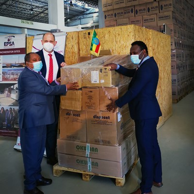 Case IH donates life-saving medical equipment to Ethiopian Ministry of Health