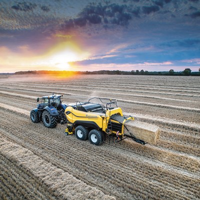 New Holland BigBaler 1290 High Density  extends offering with new Packer model