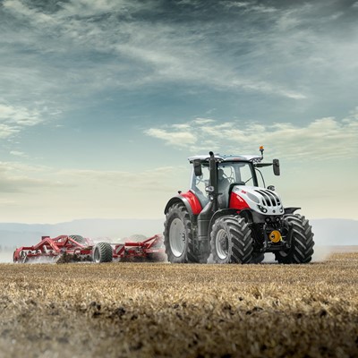 STEYR_6300_New Terrus CVT_Cultivation_2