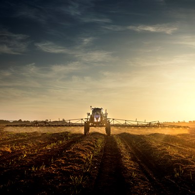 New Holland lança novo pulverizador voltado para o setor canavieiro