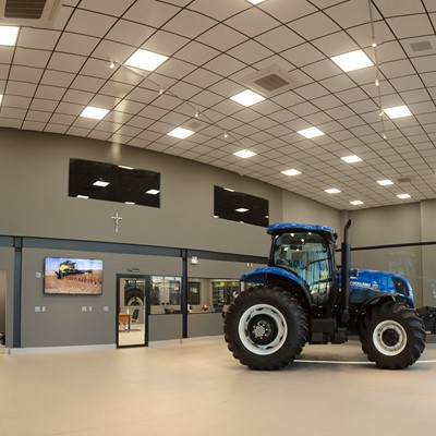 New Holland lança conceito de loja que aprimora a experiência do cliente