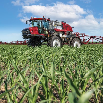 The high-efficiency Case IH Patriot® 50 series sprayer offers consistent and accurate application with a bold, new look.