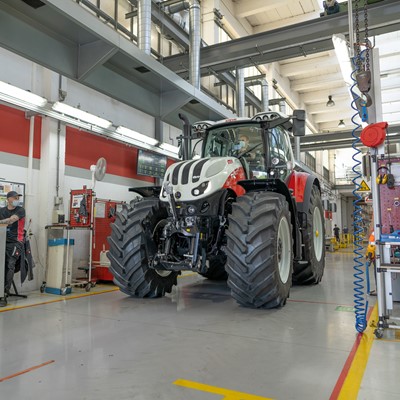 St.Valentin plant_STEYR Terrus CVT