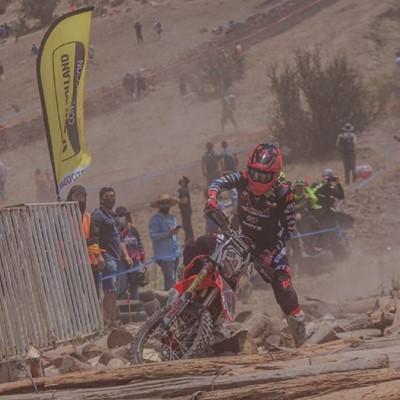 New Holland Construction apoia o Red Bull Los Andes, corrida de motocross mais extrema da América Latina