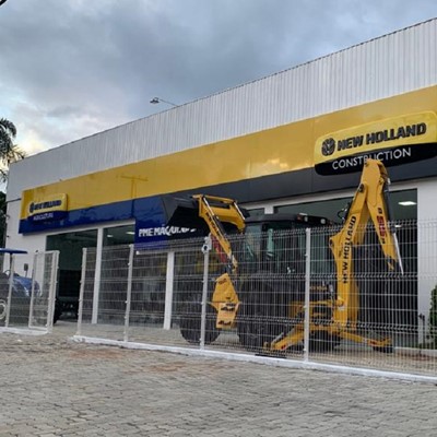 PME Máquinas inaugura a primeira loja dual da New Holland no padrão Smart Dealer