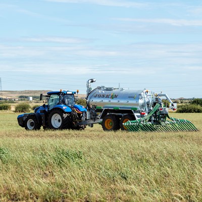 New Holland lança no Show Rural Coopavel primeiro trator movido a biometano do mundo