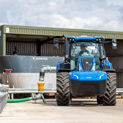 New Holland lança no Show Rural Coopavel primeiro trator movido a biometano do mundo