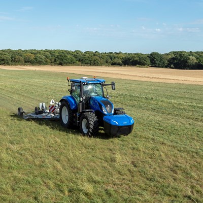 New Holland lança no Show Rural Coopavel primeiro trator movido a biometano do mundo