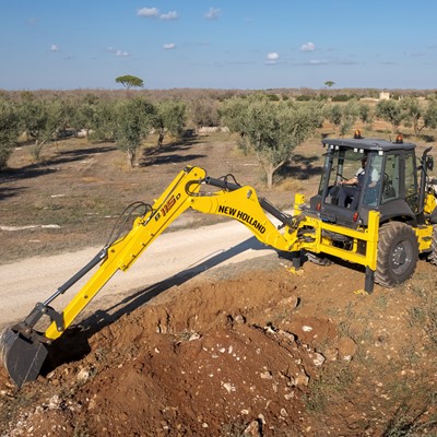 New Holland raises the bar on performance and comfort with the new D Series Backhoe Loader