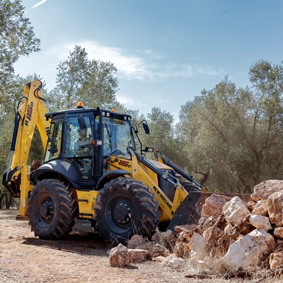 New Holland raises the bar on performance and comfort with the new D Series Backhoe Loader