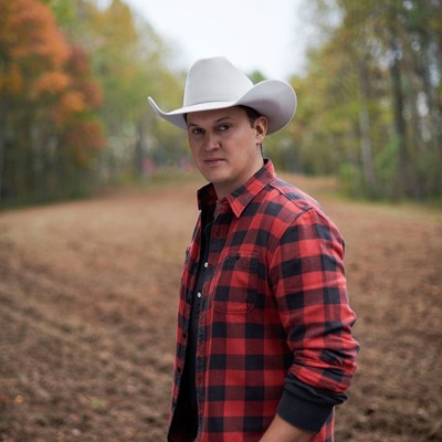 John Pardi 2022