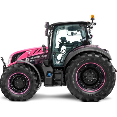 New Holland tractor wears the Leader’s Jersey at the Giro d’Italia