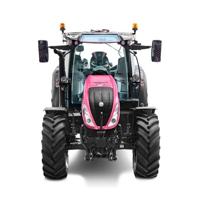 New Holland tractor wears the Leader’s Jersey at the Giro d’Italia