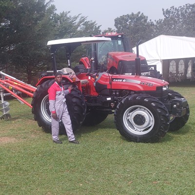 CASE-IH_Harvest Exhibition Uganda_Case IH_Tractors