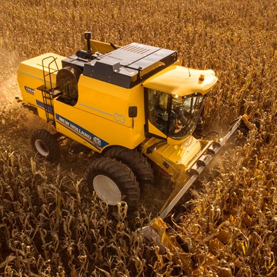 Colheitadeira TX5.90, da New Holland, é eleita a Máquina do Ano