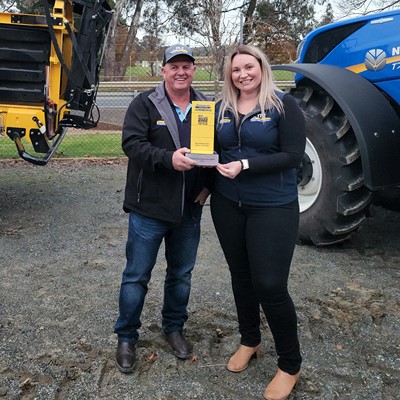 Dealer Principal David Thompson_Branch Manager Emma Gilbert (1)